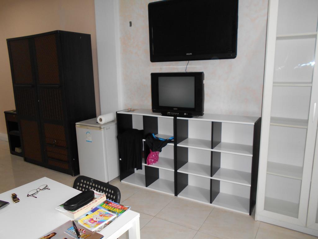 Da Puccio Rawai Guesthouse Экстерьер фото