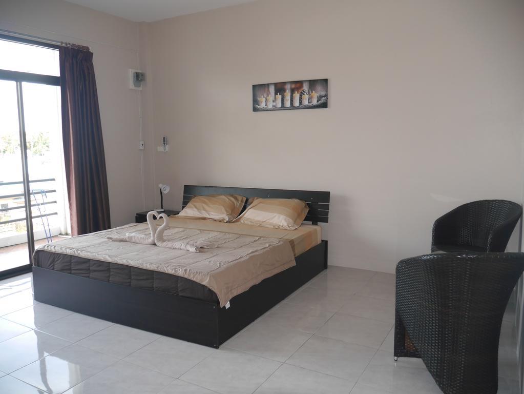 Da Puccio Rawai Guesthouse Экстерьер фото